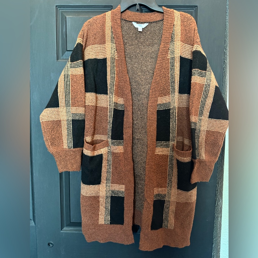 Women’s Brown and Black Oversized Plaid Sweater